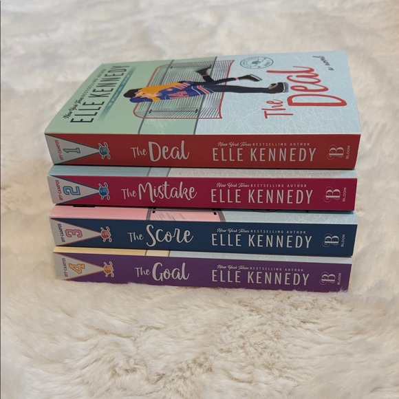 Elle Kennedy Book Set - The Deal, The Mistake, The Score, The Goal - Picture 1 of 1